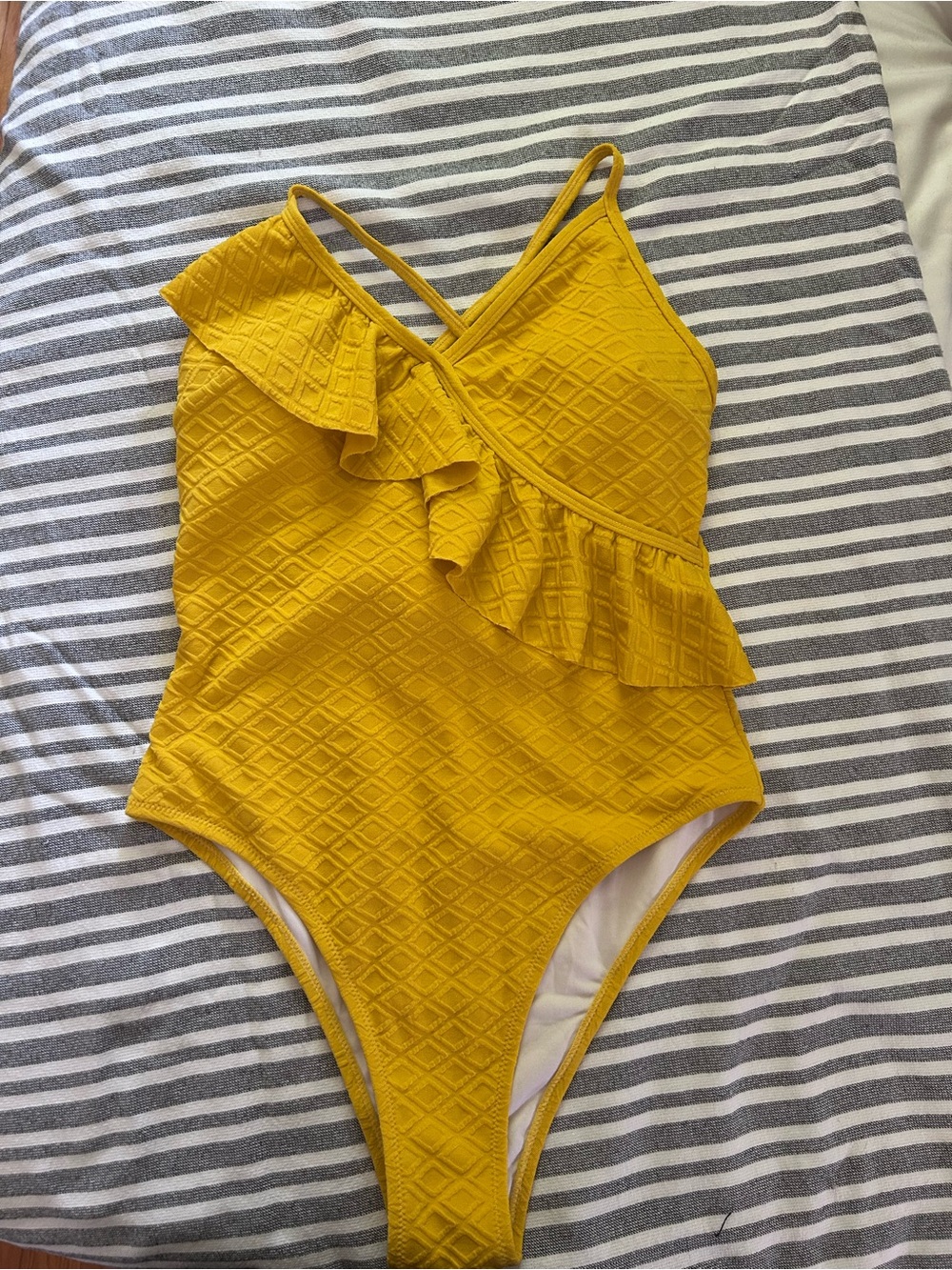 NWOT Cupshe Yellow Trim Striped Swim Cover